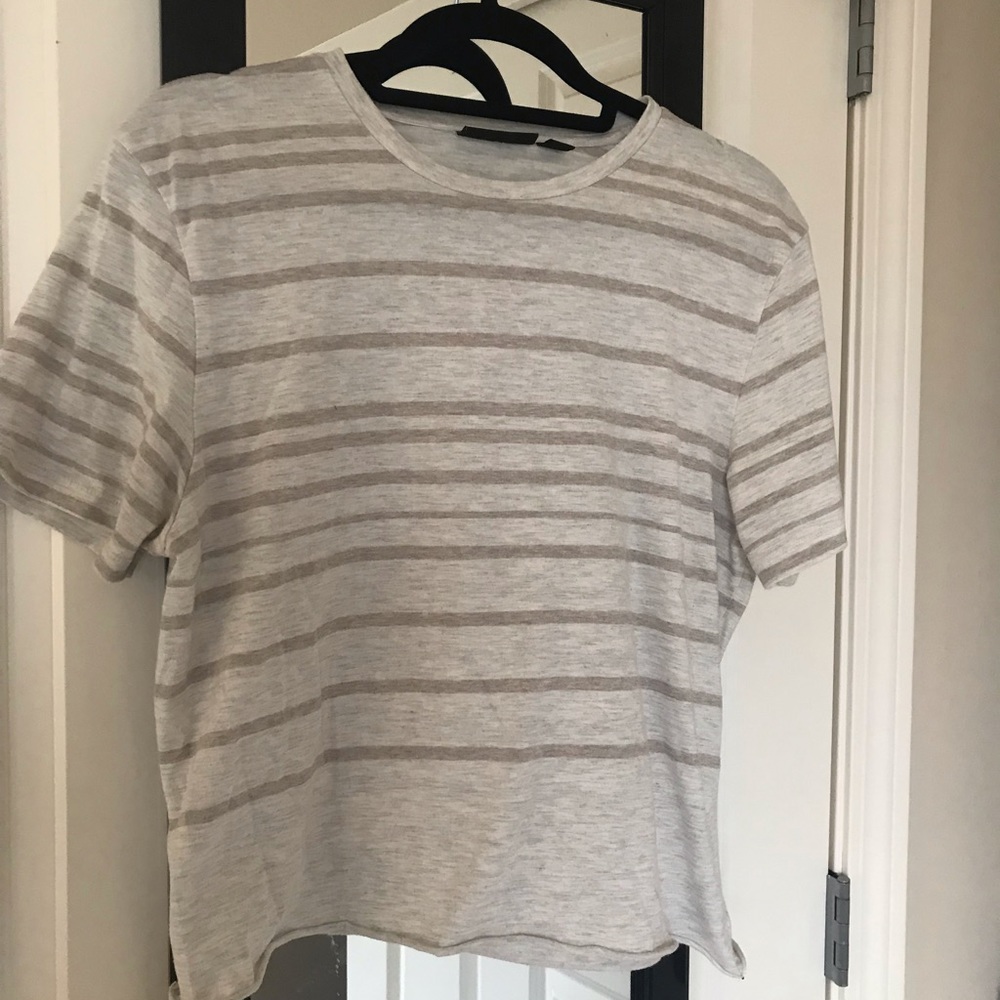 Brandy melville t-shirt